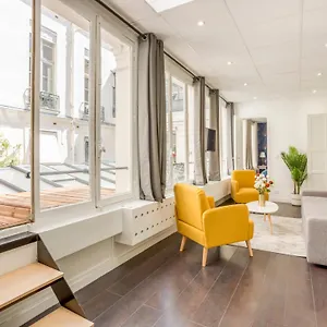cosy-5-bedrooms-with-patio-louvre-museum.fr-paris.fr/